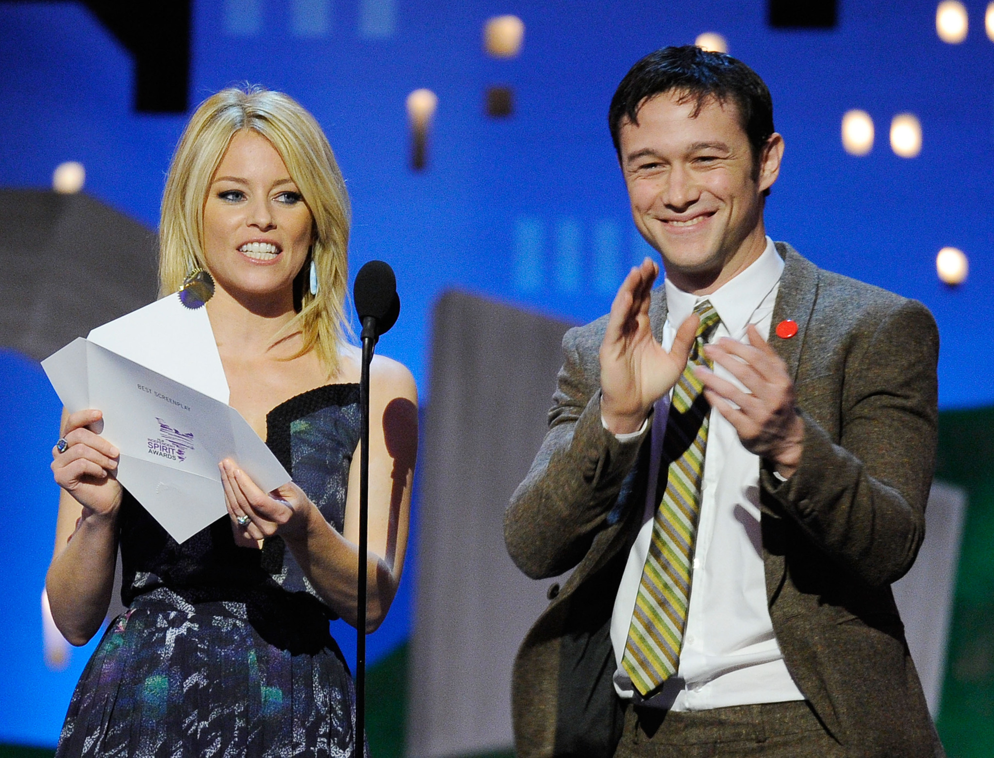 Elizabeth Banks and Joseph Gordon-Levitt