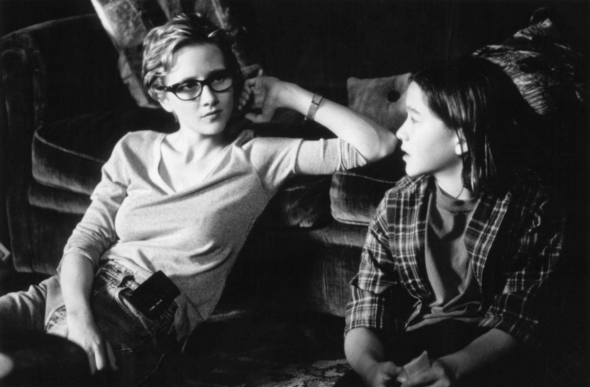 Still of Anne Heche and Joseph Gordon-Levitt in The Juror (1996)