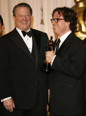 Al Gore and Davis Guggenheim at event of The 79th Annual Academy Awards (2007)