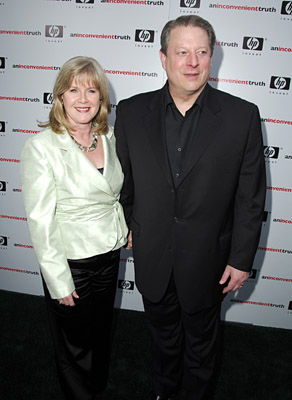 Al Gore and Tipper Gore at event of An Inconvenient Truth (2006)