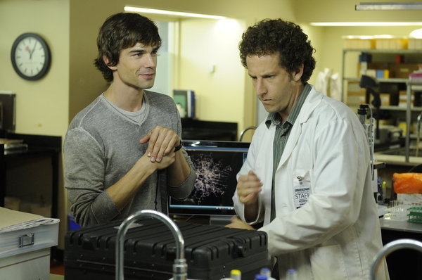 Still of Matt Baram and Christopher Gorham in Covert Affairs (2010)