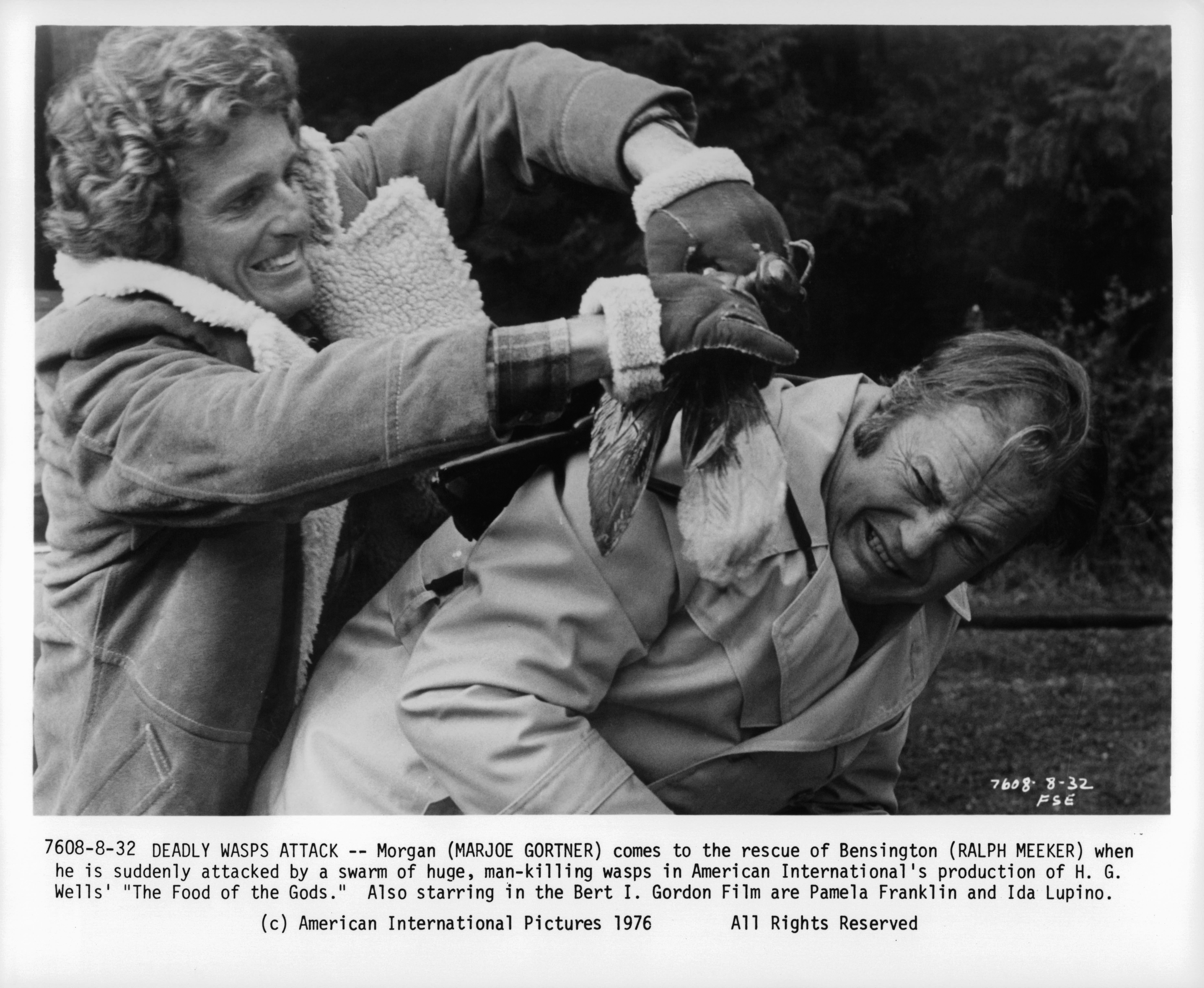 Still of Marjoe Gortner and Ralph Meeker in The Food of the Gods (1976)