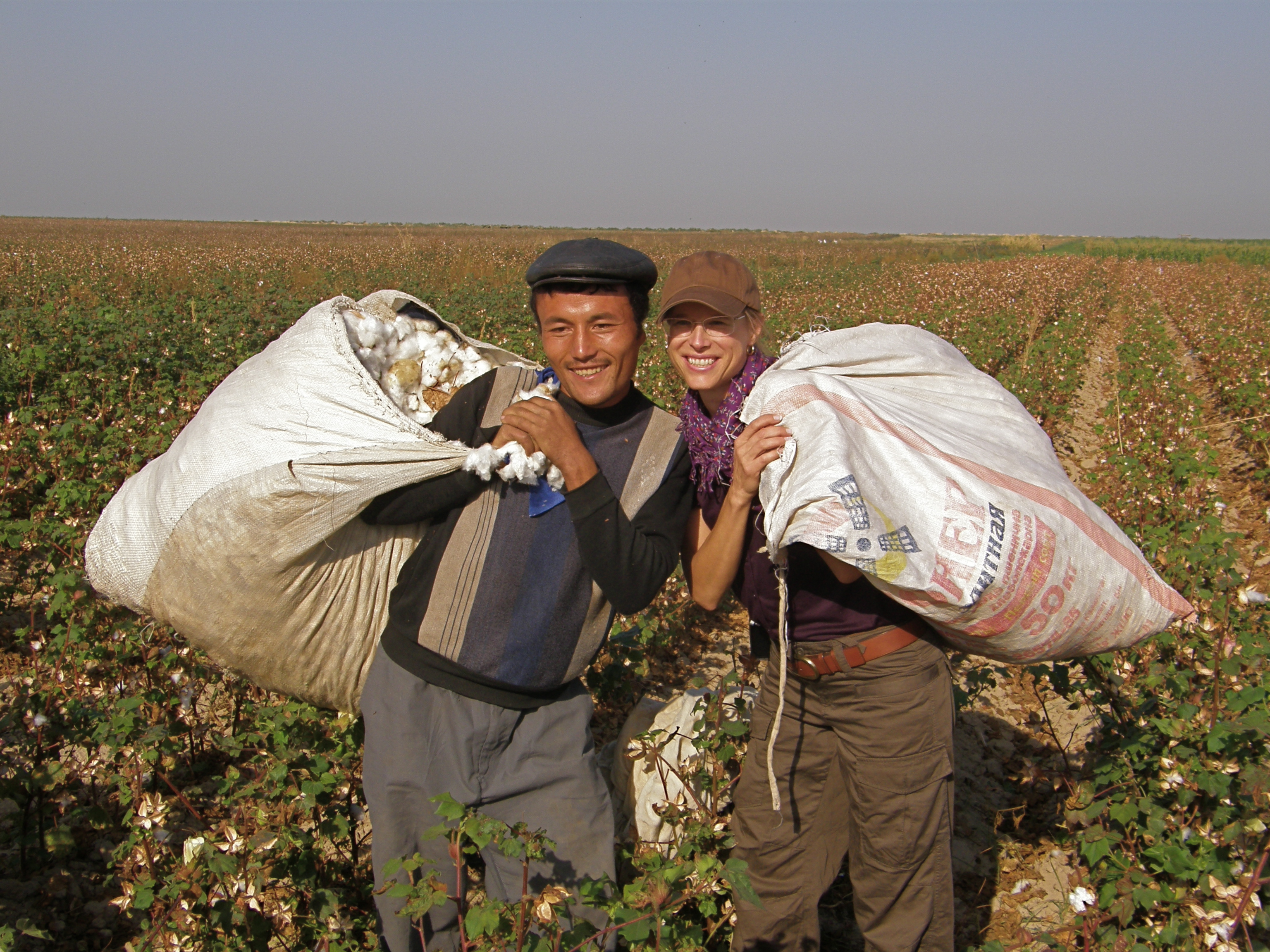 Cotton Workers on the road to Samarkand, Uzbekistan