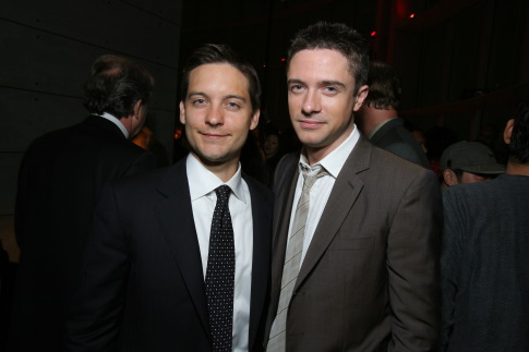 Tobey Maguire and Topher Grace at event of Zmogus voras 3 (2007)