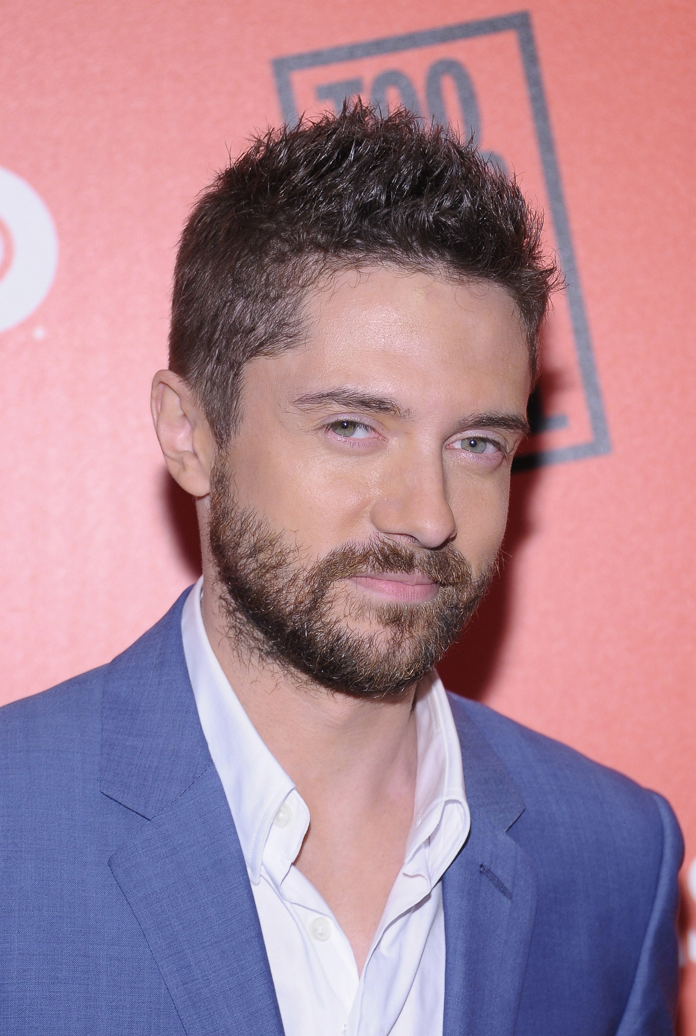 Topher Grace at event of Too Big to Fail (2011)