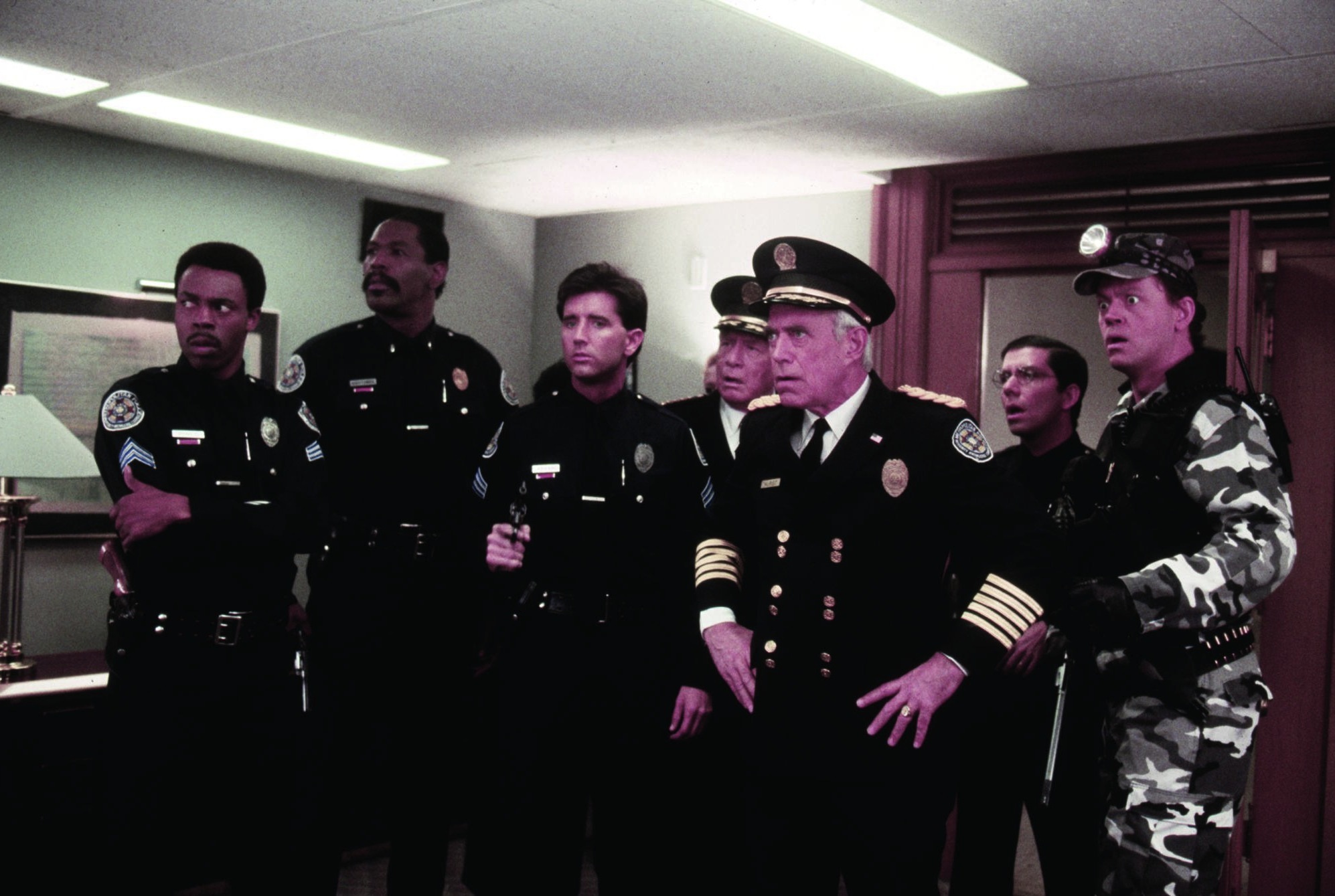 Still of George Gaynes, David Graf, Bruce Mahler, Matt McCoy, George R. Robertson, Bubba Smith and Michael Winslow in Police Academy 6: City Under Siege (1989)