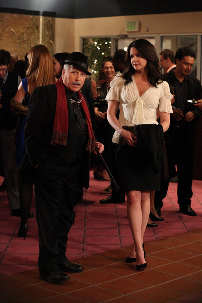 Still of Richard Dreyfuss and Lauren Graham in Parenthood (2010)