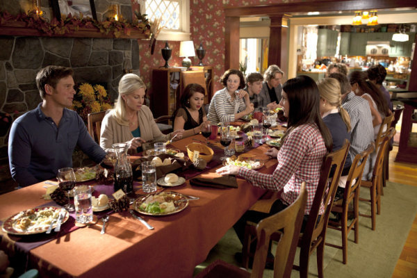 Still of Monica Potter, Lauren Graham and Peter Krause in Parenthood (2010)