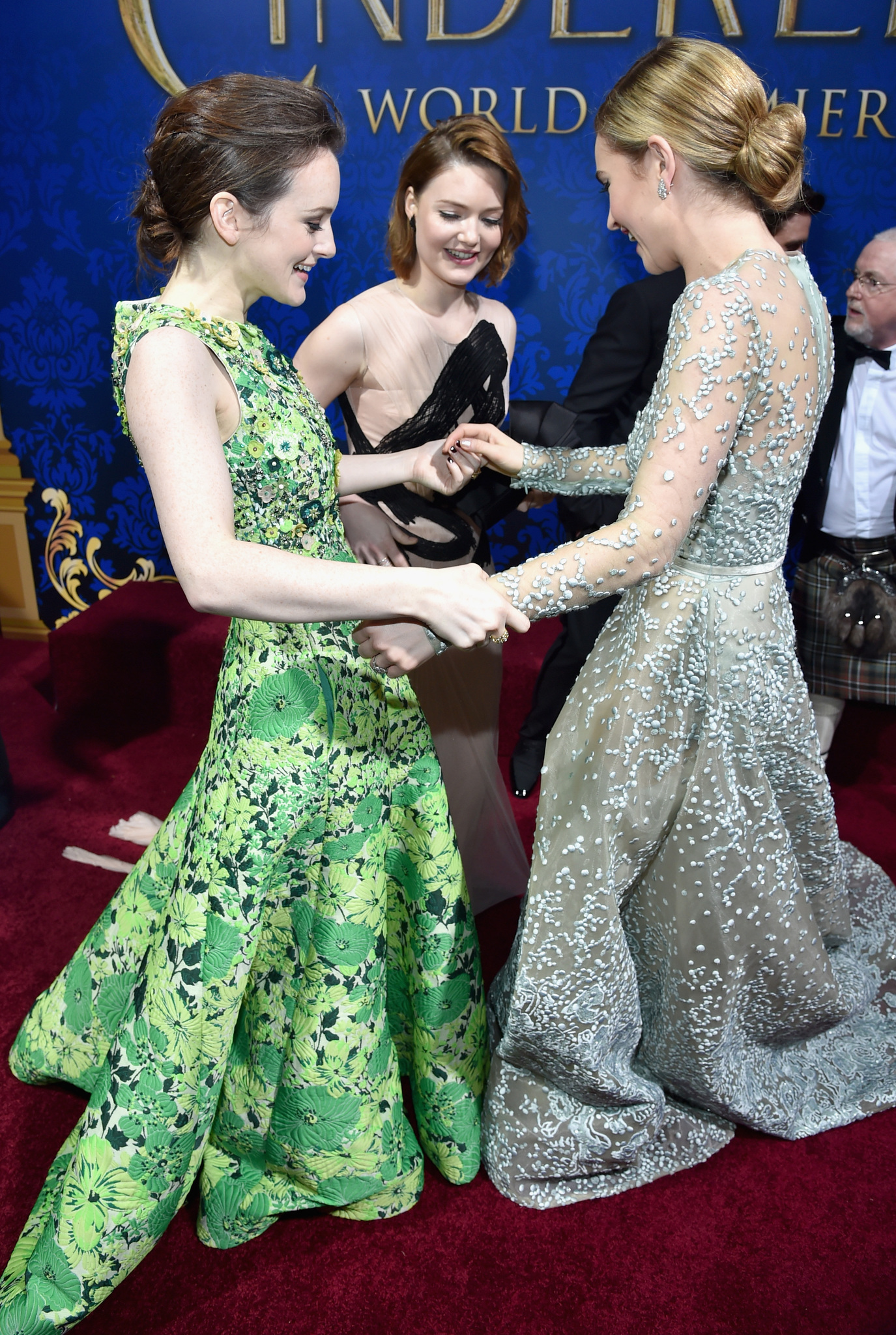 Holliday Grainger, Sophie McShera and Lily James at event of Pelene (2015)