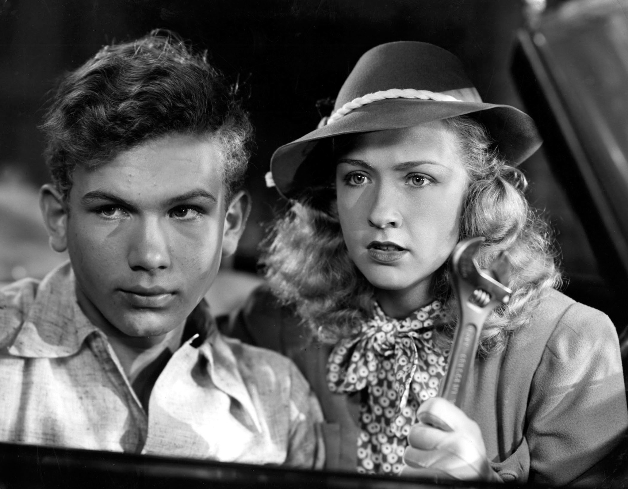 Still of Bonita Granville and Frankie Thomas in Nancy Drew: Detective (1938)