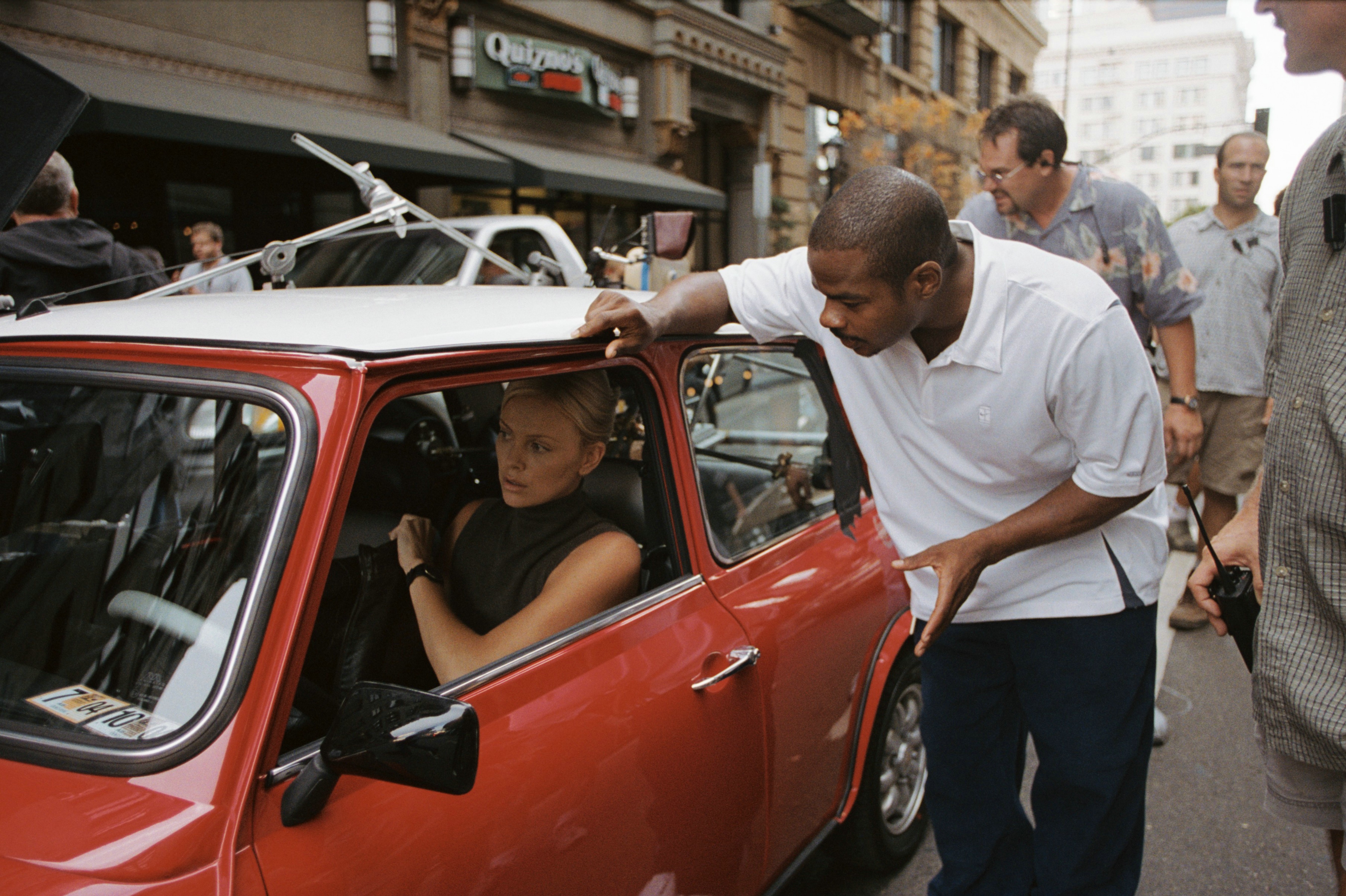 Still of Charlize Theron and F. Gary Gray in The Italian Job (2003)