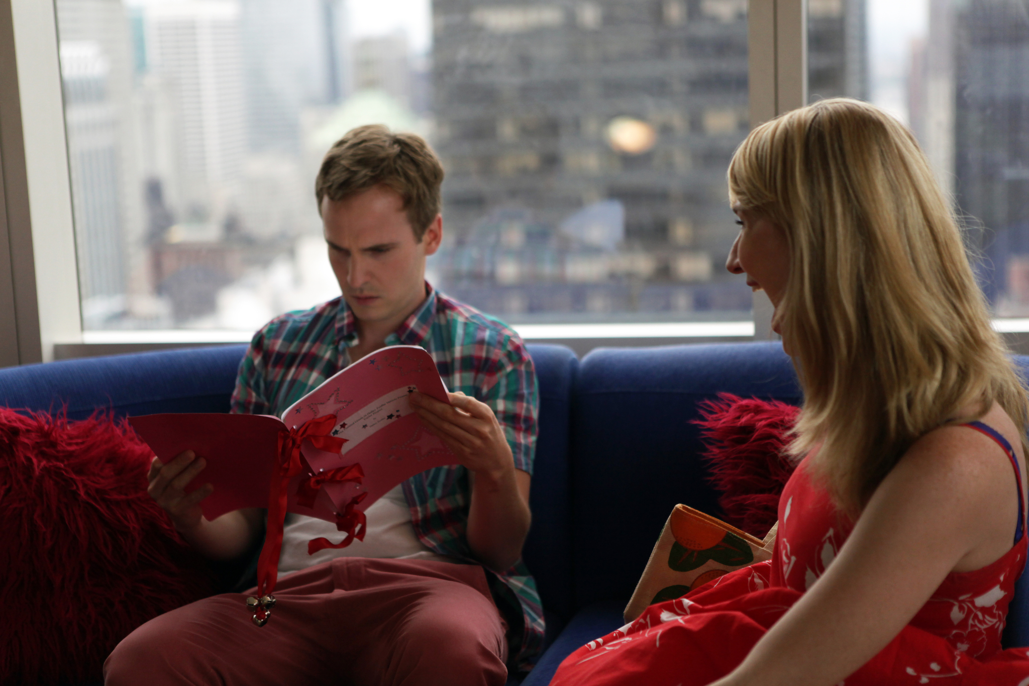 Still of Mamie Gummer and Ryan Spahn in He's Way More Famous Than You (2013)