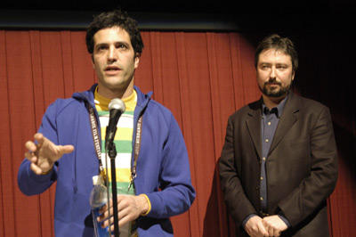 Sam Green and Bill Siegel at event of The Weather Underground (2002)