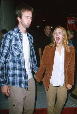 Drew Barrymore and Tom Green at event of Loser (2000)