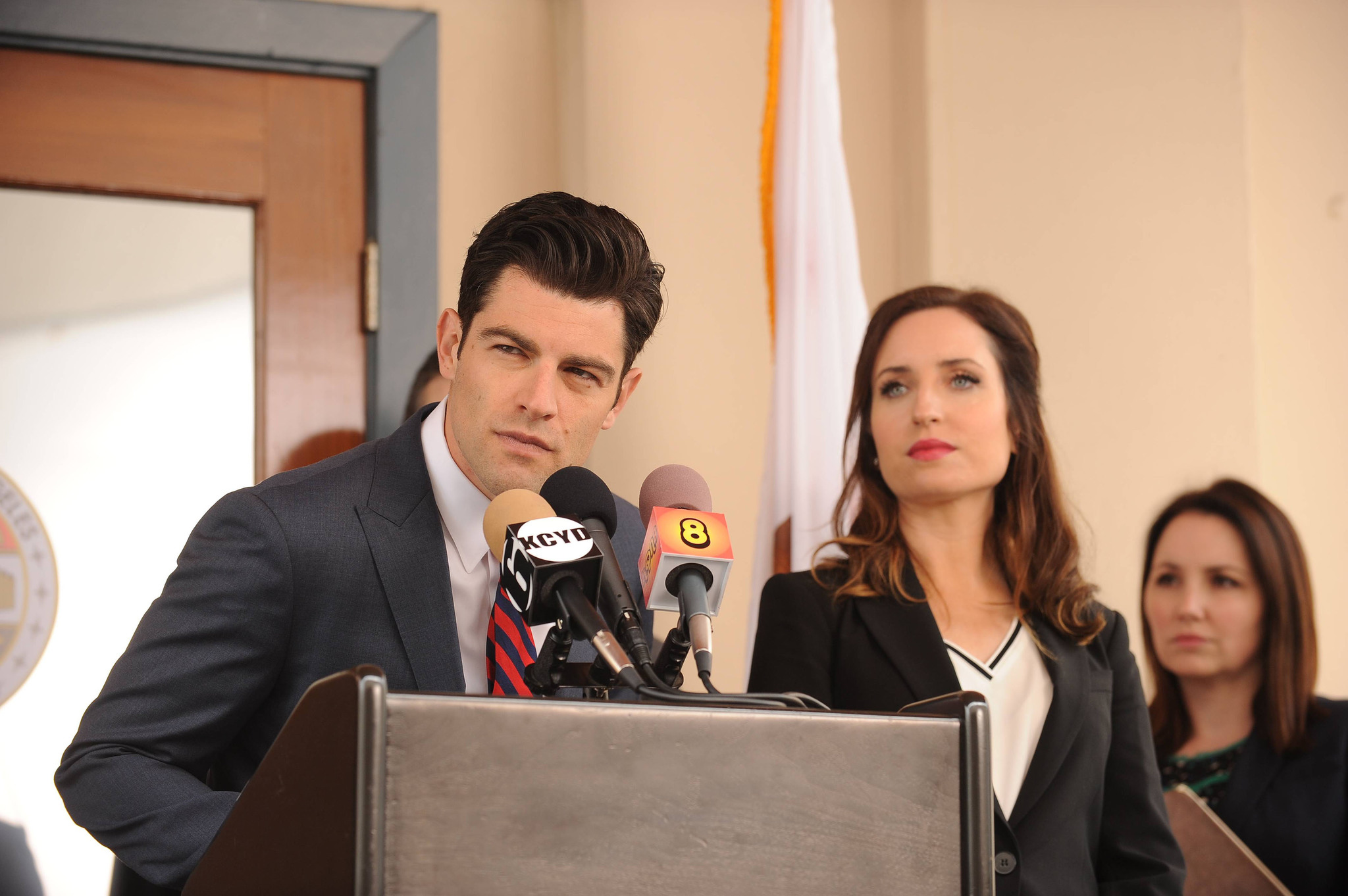 Still of Max Greenfield and Zoe Lister in New Girl (2011)