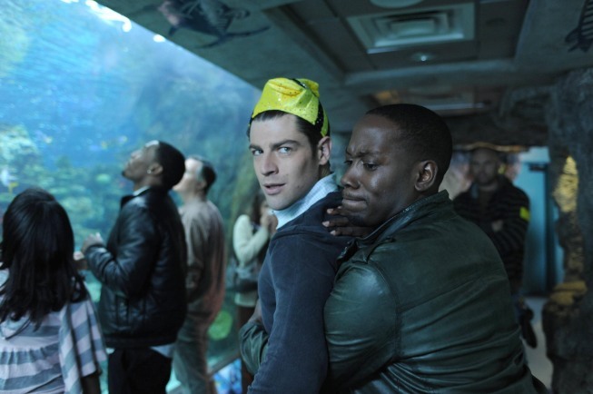 Still of Max Greenfield and Lamorne Morris in New Girl (2011)