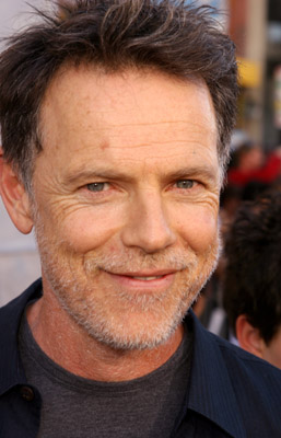Bruce Greenwood at event of Eight Below (2006)