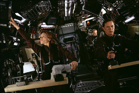 Still of Hilary Swank and Bruce Greenwood in The Core (2003)