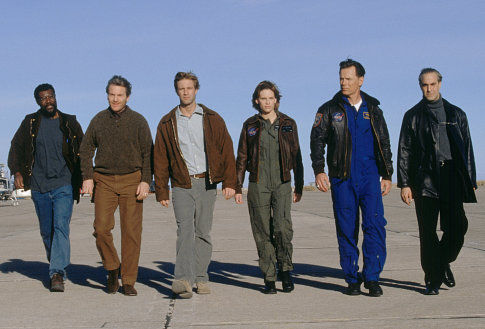 (l to r) Delroy Lindo as Brazzelton, Tcheky Karyo as Serge, Aaron Eckhart as Josh, Hilary Swank as Beck, Bruce Greenwood as Iverson and Stanley Tucci as Zimsky