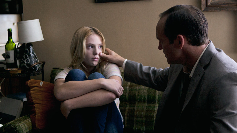 Still of Clark Gregg and Saxon Sharbino in Trust Me (2013)