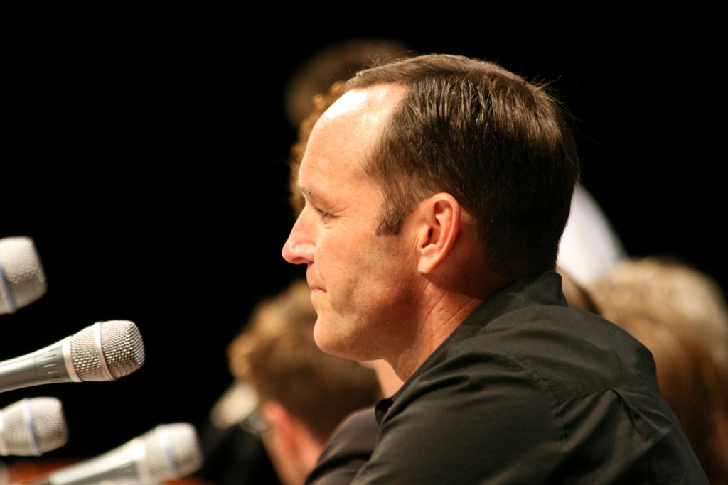 Clark Gregg at event of Toras (2011)