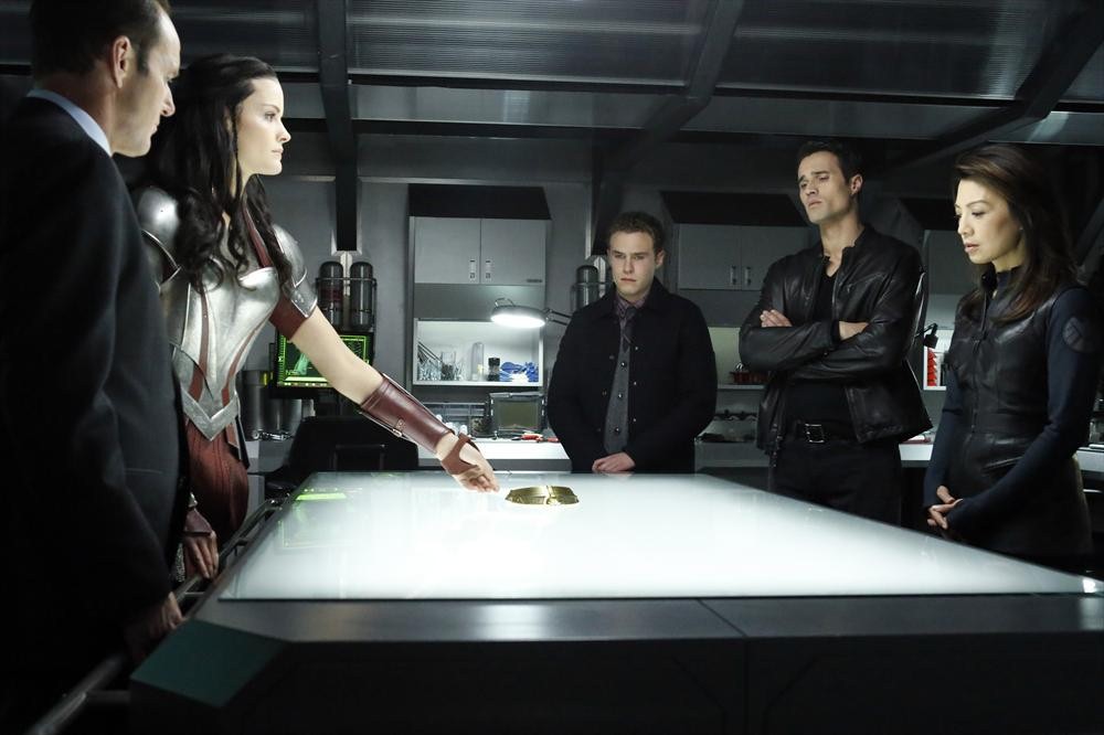 Still of Ming-Na Wen, Clark Gregg, Iain De Caestecker, Jaimie Alexander and Brett Dalton in Agents of S.H.I.E.L.D. (2013)