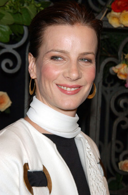 Rachel Griffiths at event of Sesios pedos po zeme (2001)