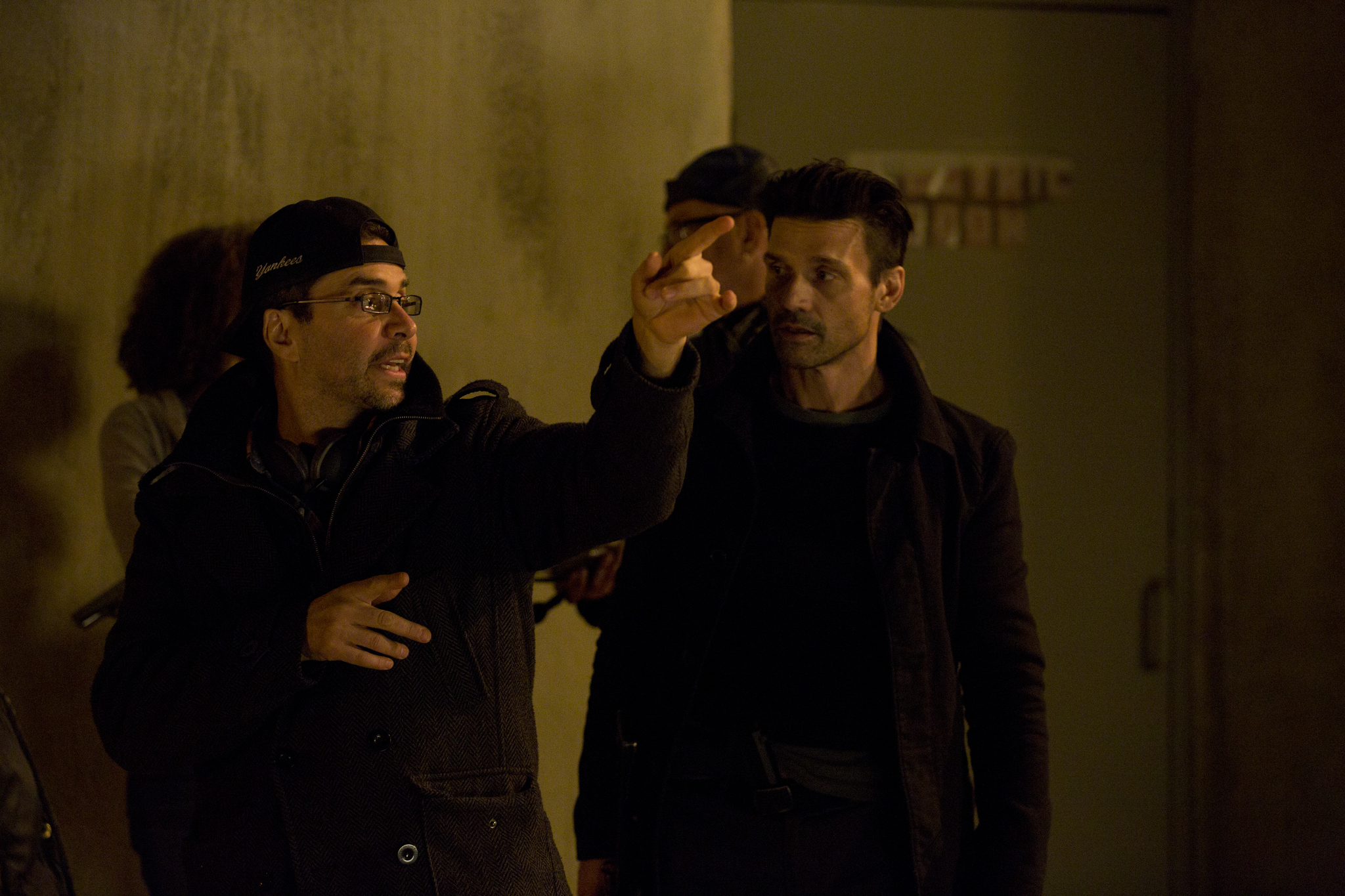 James DeMonaco and Frank Grillo in Isvalymas: anarchija (2014)