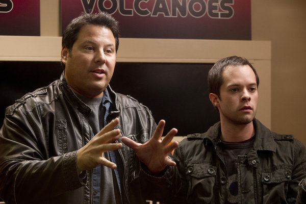 Still of Greg Grunberg and Neil Grayston in End of the World (2013)