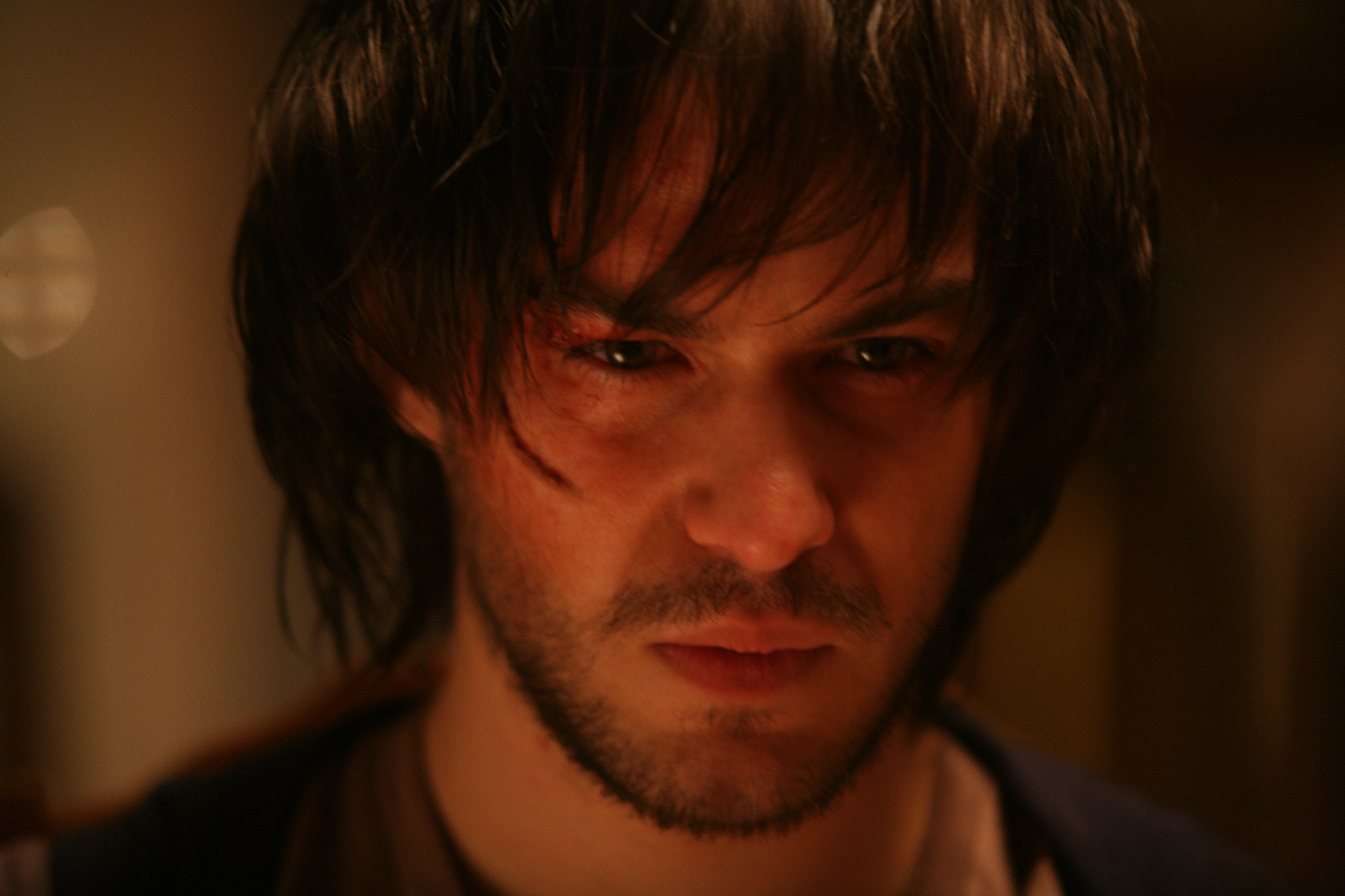 Marc-André Grondin in 5150 Rue des Ormes (2009)