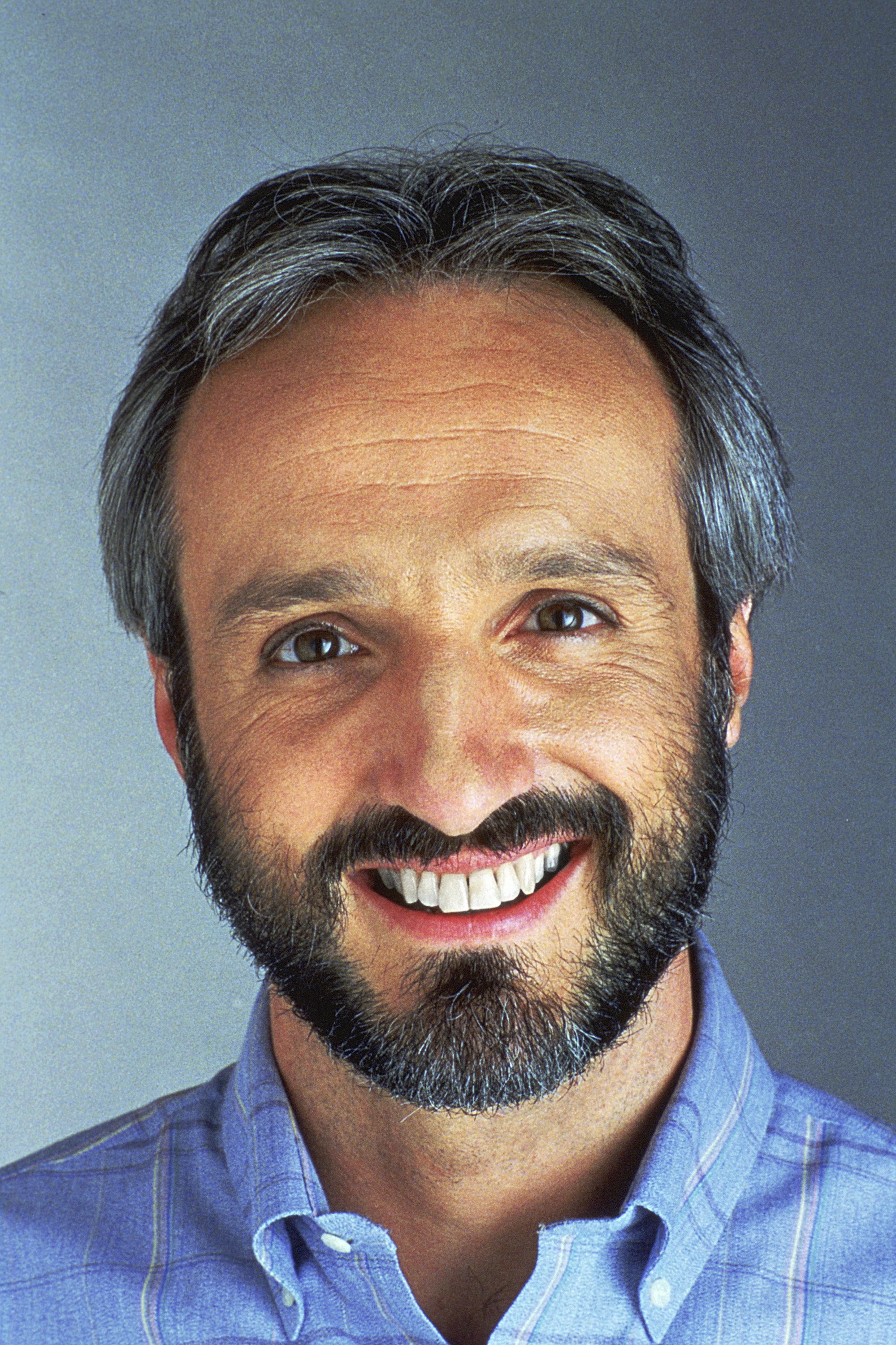 Still of Michael Gross in Family Ties (1982)