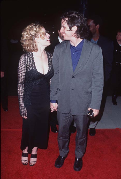 Elisabeth Shue and Davis Guggenheim at event of Sventasis (1997)