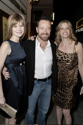 Bryan Cranston, Anna Gunn and Betsy Brandt at event of Brestantis blogis (2008)