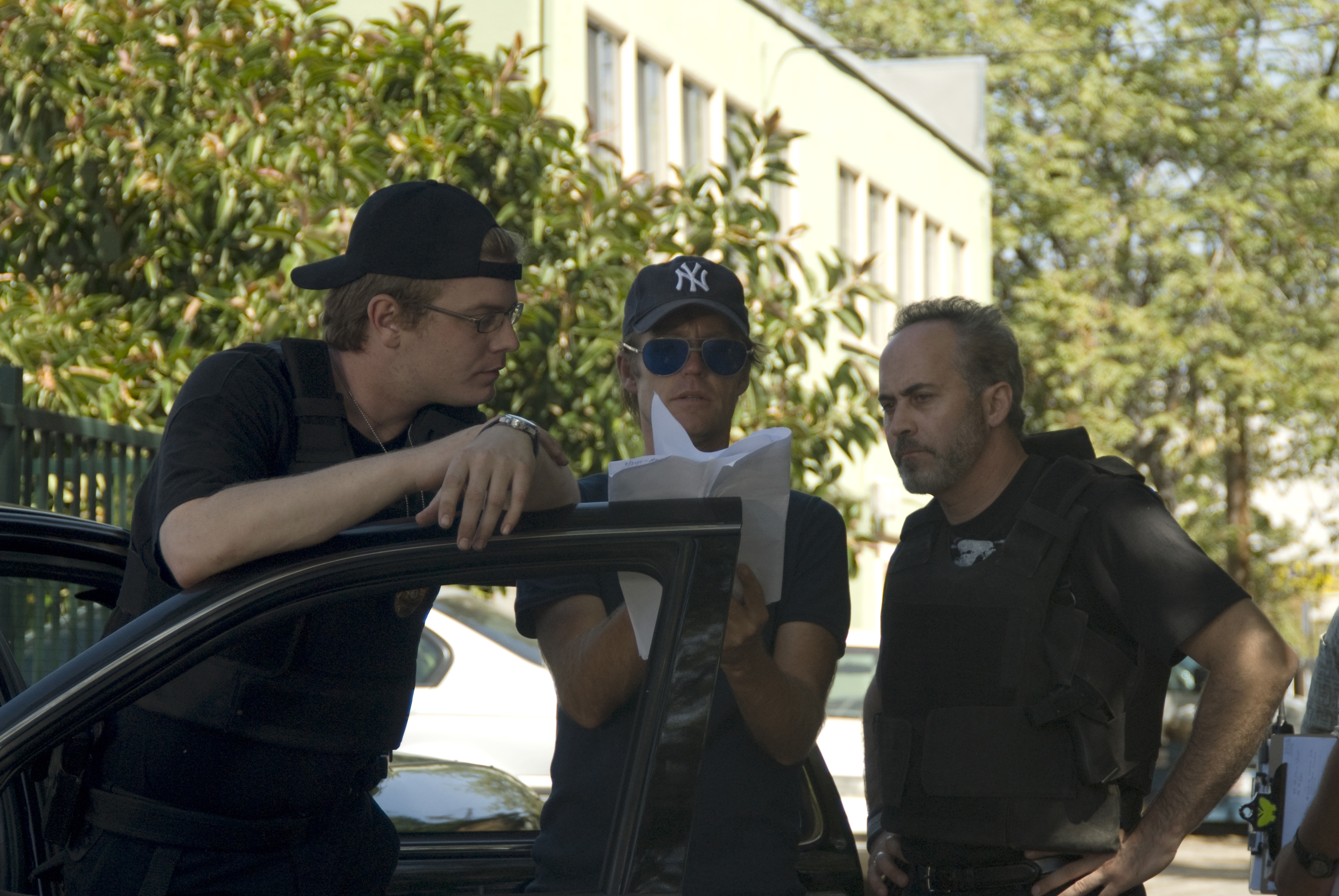 Jeremy Meyer,Paul Marius and Ralph Guzzo going over scene on set of Obstruction 2010