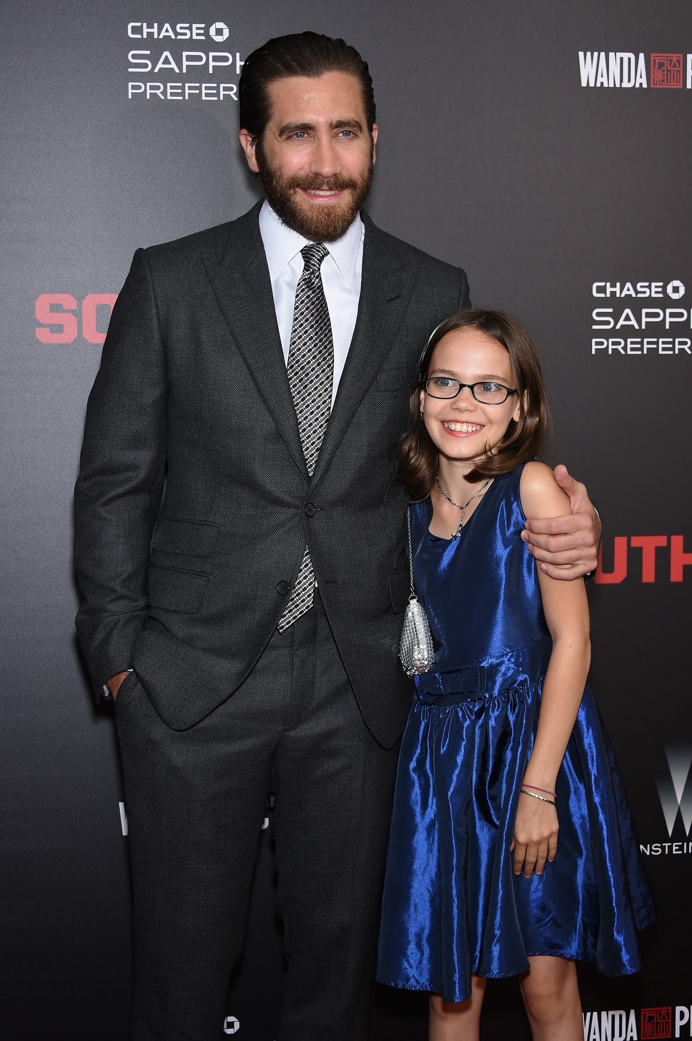 Jake Gyllenhaal and Oona Laurence at event of Southpaw (2015)