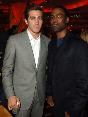 Chris Rock and Jake Gyllenhaal at event of Jarhead (2005)