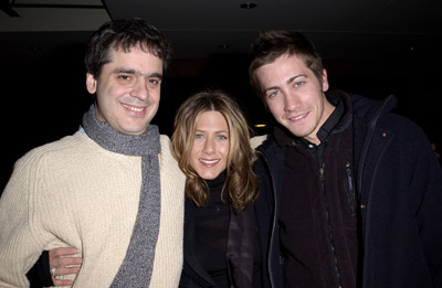 Jennifer Aniston, Miguel Arteta and Jake Gyllenhaal at event of The Good Girl (2002)