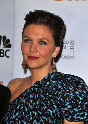 Maggie Gyllenhaal at event of The 66th Annual Golden Globe Awards (2009)