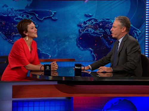 Still of Maggie Gyllenhaal and Jon Stewart in The Daily Show (1996)