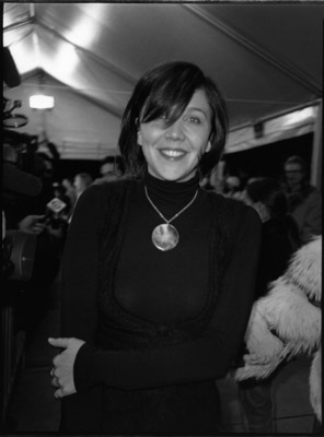 Maggie Gyllenhaal at event of Happy Endings (2005)