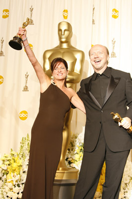 Paul Haggis and Cathy Schulman at event of The 78th Annual Academy Awards (2006)