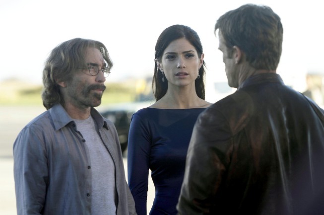 Still of Jackie Earle Haley and Mark Valley in Human Target: A Problem Like Maria (2011)