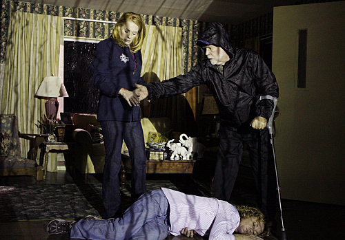 Still of Marg Helgenberger, Robert David Hall and Caryn Mower in CSI kriminalistai (2000)