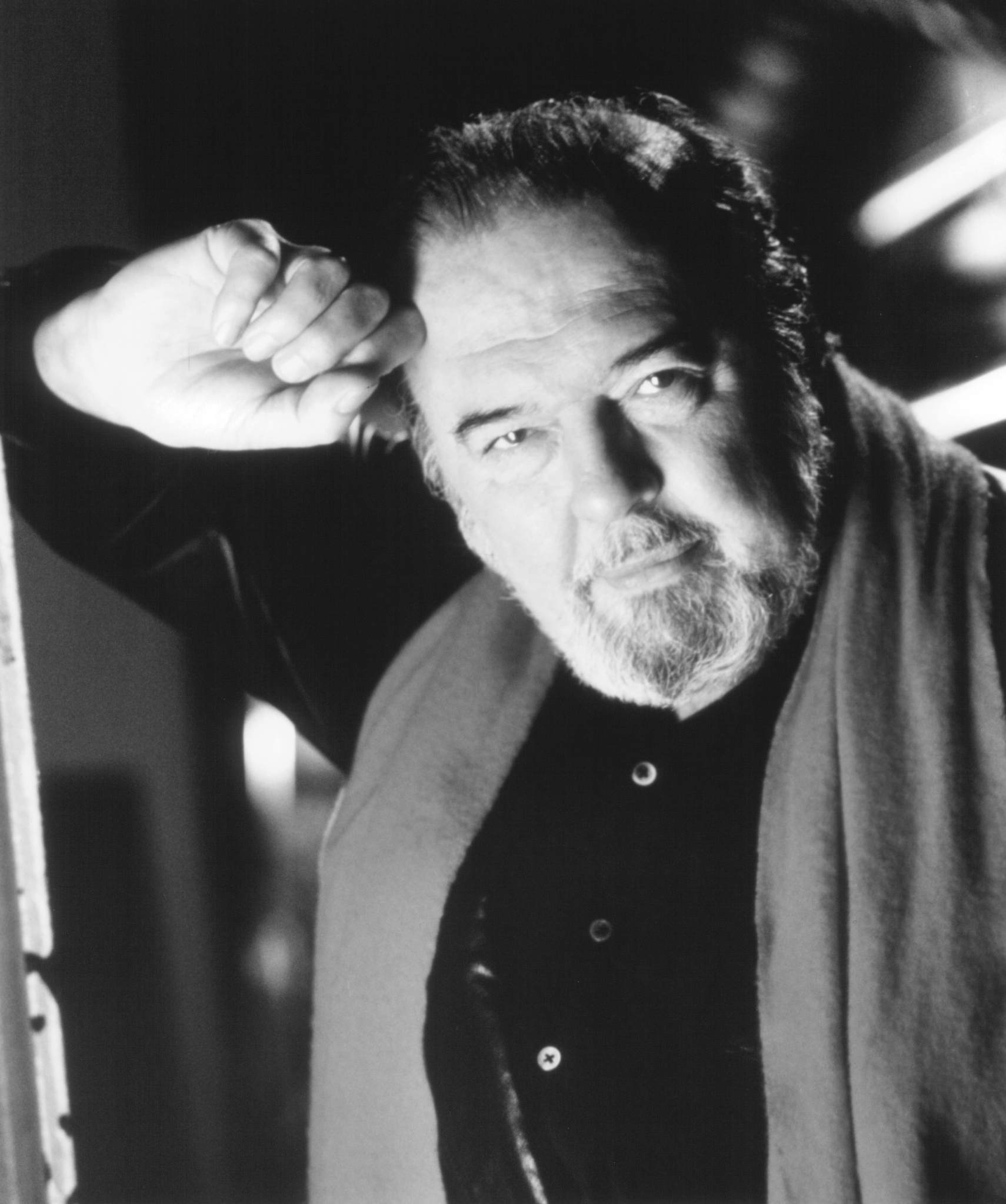 Still of Peter Hall in Never Talk to Strangers (1995)