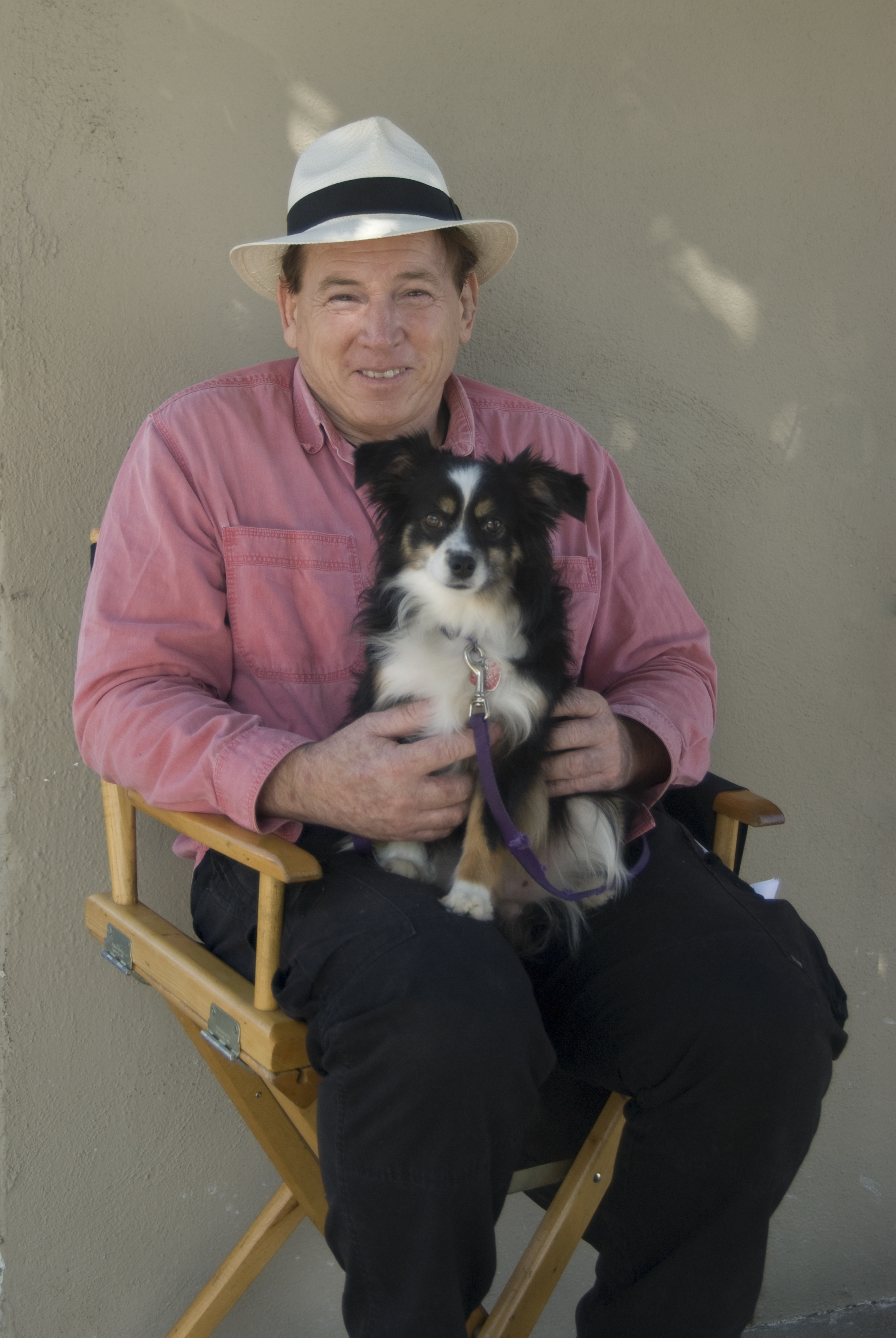 Daisy the Wonder Dog and trainer-wrangler Tim Halpin on the set of OBSTRUCTION.