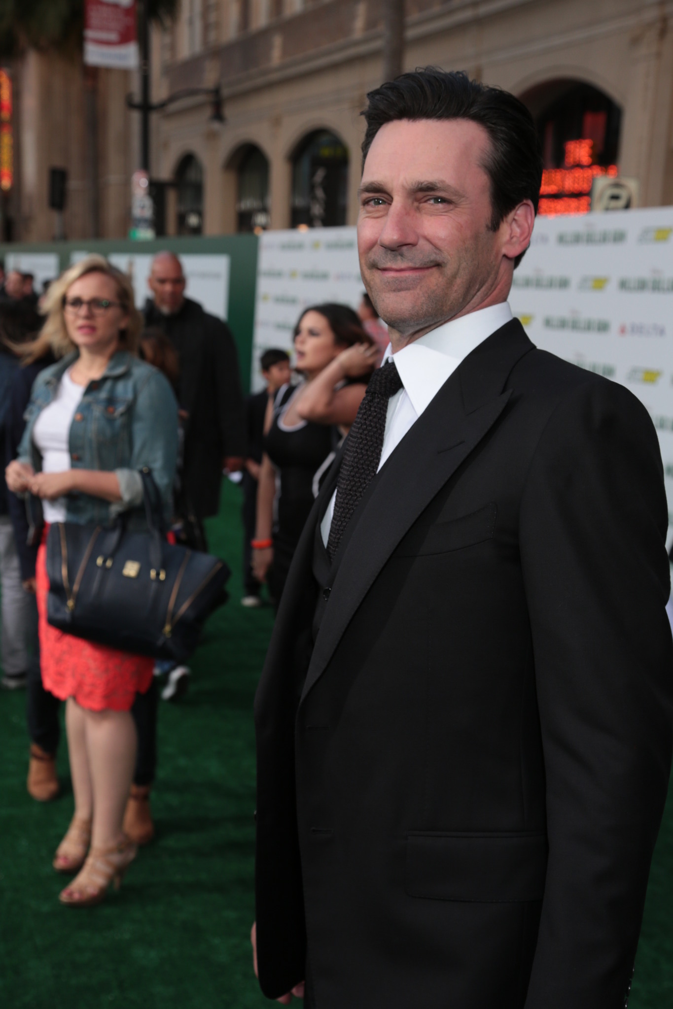 Jon Hamm at event of Million Dollar Arm (2014)