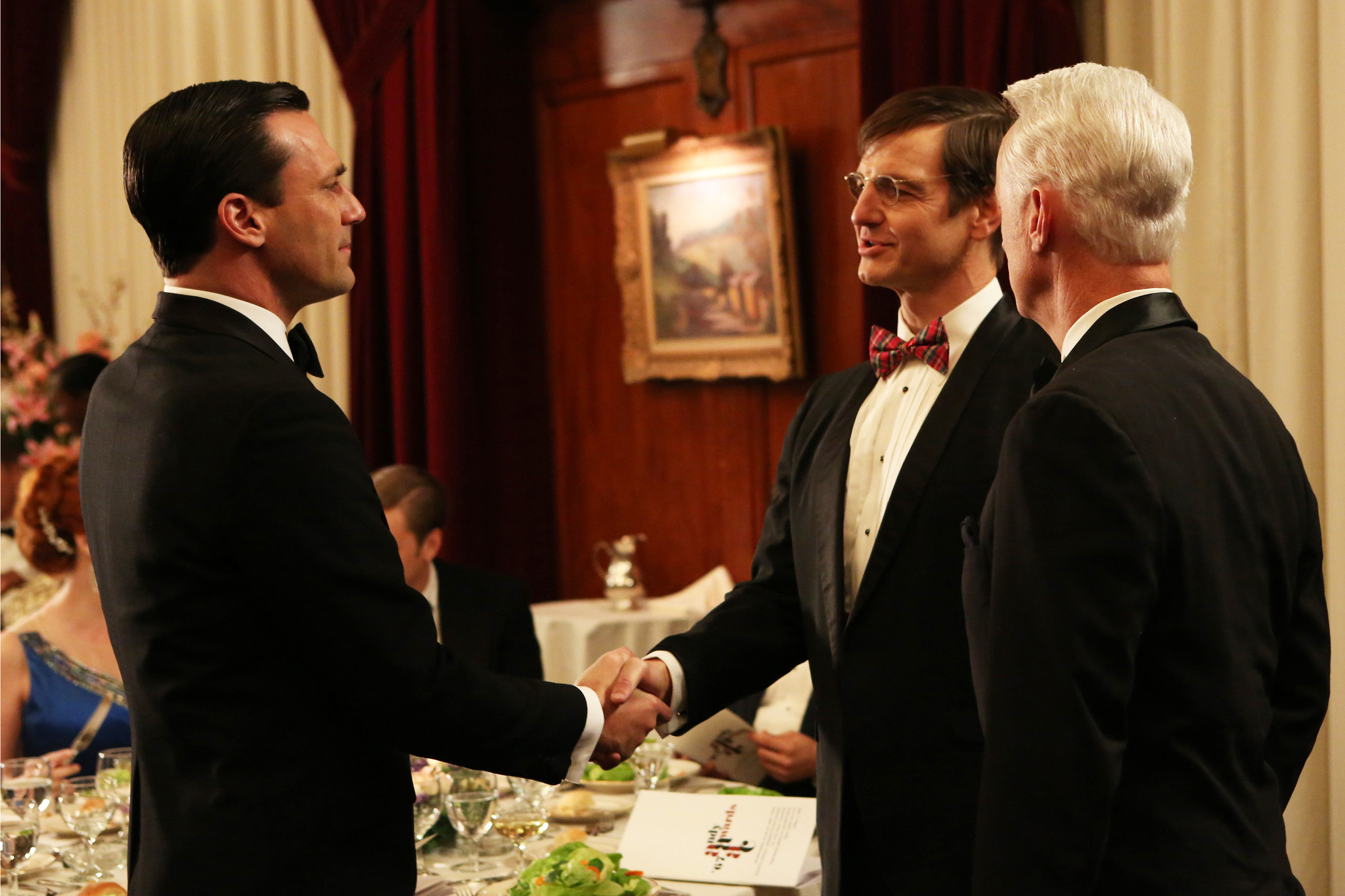 Still of Jon Hamm and William Mapother in MAD MEN. Reklamos vilkai (2007)