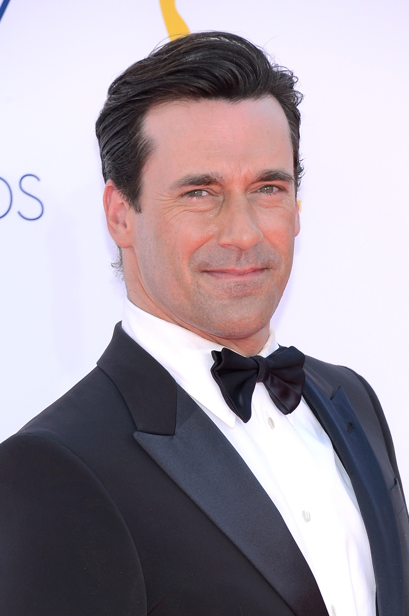 Jon Hamm at event of The 64th Primetime Emmy Awards (2012)