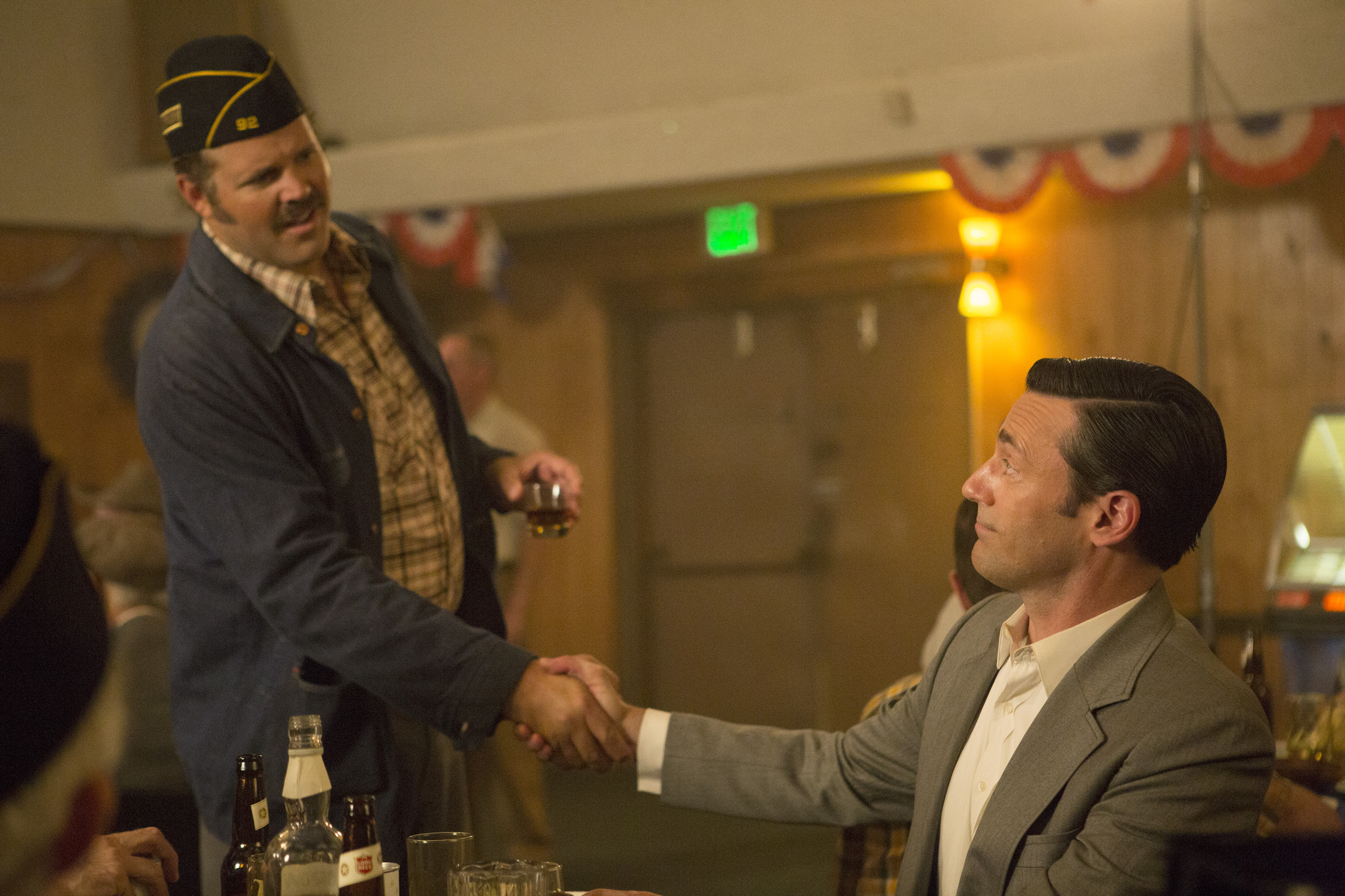 Still of David Denman and Jon Hamm in MAD MEN. Reklamos vilkai (2007)