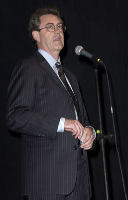 Piers Handling at event of 8 femmes (2002)
